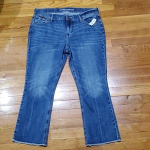 Old Navy Flare Mid-rise Ankle Jeans